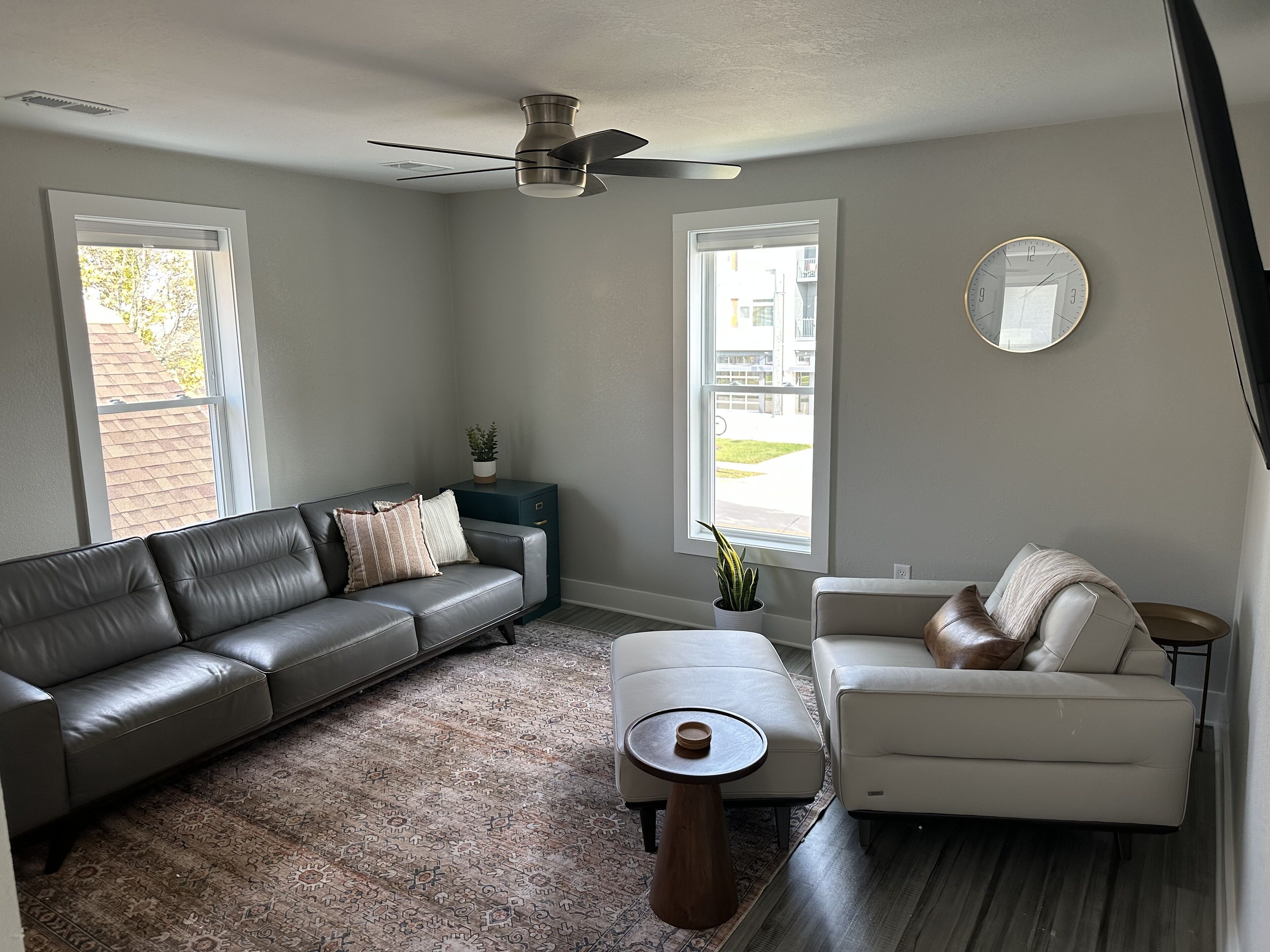 Newly remodeled 2 bedroom, close to Wi State Fair & Downtown Milwaukee and more.
