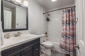 Douche, sèche-cheveux