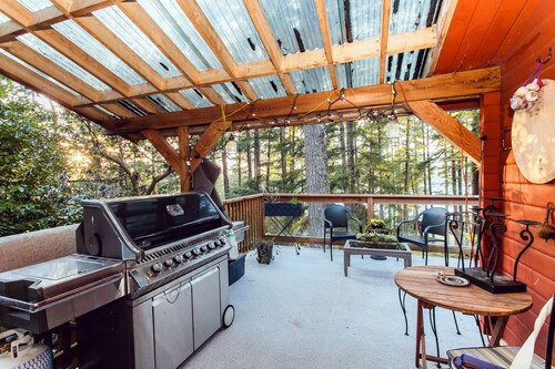 BOWEN ISLAND - Bluewater Westside Getaway - Family & Friends (pups welcome) .