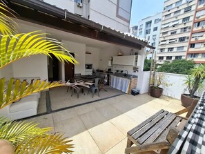 City-Doppel- oder -Zweibettzimmer, 1 Schlafzimmer, Terrasse, am Strand