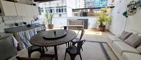 Suite | Outdoor dining