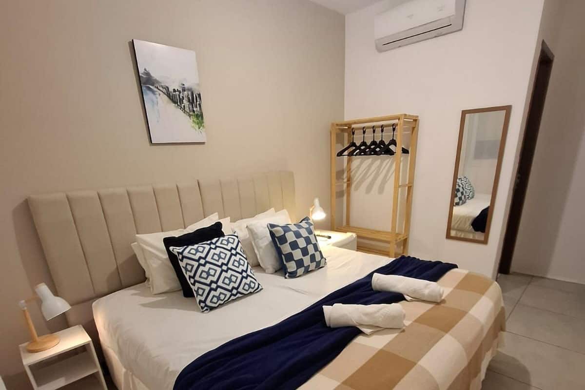 1 habitación y sistema de insonorización