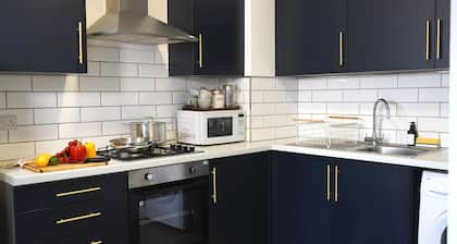 Falkirk City Centre Stylish 2 Bed Flat