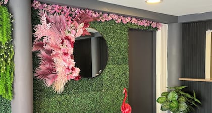 Central Boutique Hotel