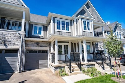 Blue Mountain Village | BRAND NEW Townhouse