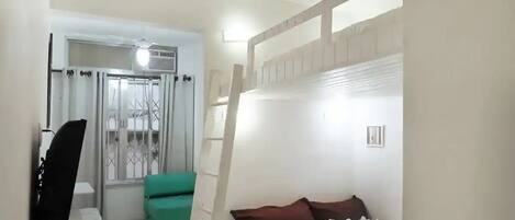 1 habitación, wifi y ropa de cama