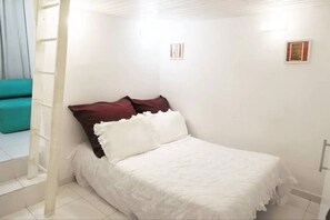 1 camera, Wi-Fi, lenzuola