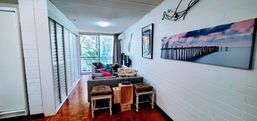 Quaint & Tranquil Subiaco 1 Bedroom Apartment