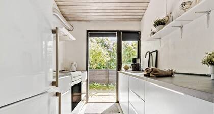 2 bedroom nice home in Kirke Hyllinge