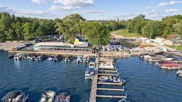 Marina/club náutico