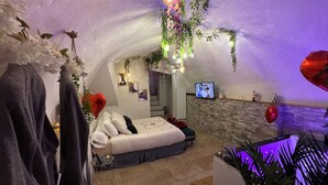 1 室のベッドルーム、WiFi、ベッドシーツ