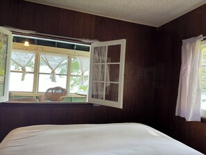 3 bedrooms, desk, iron/ironing board, WiFi