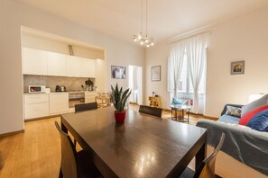 Interior - Casa Zamia in Florence by Mmega (Firenze)