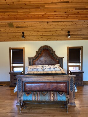 6 habitaciones, tabla de planchar con plancha, wifi y ropa de cama 