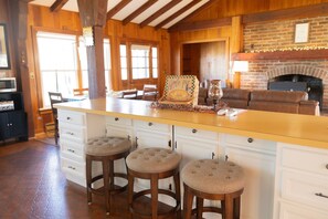 Interior - Nostalgia, Privacy in the Mountains, Comfortable (Goshen)