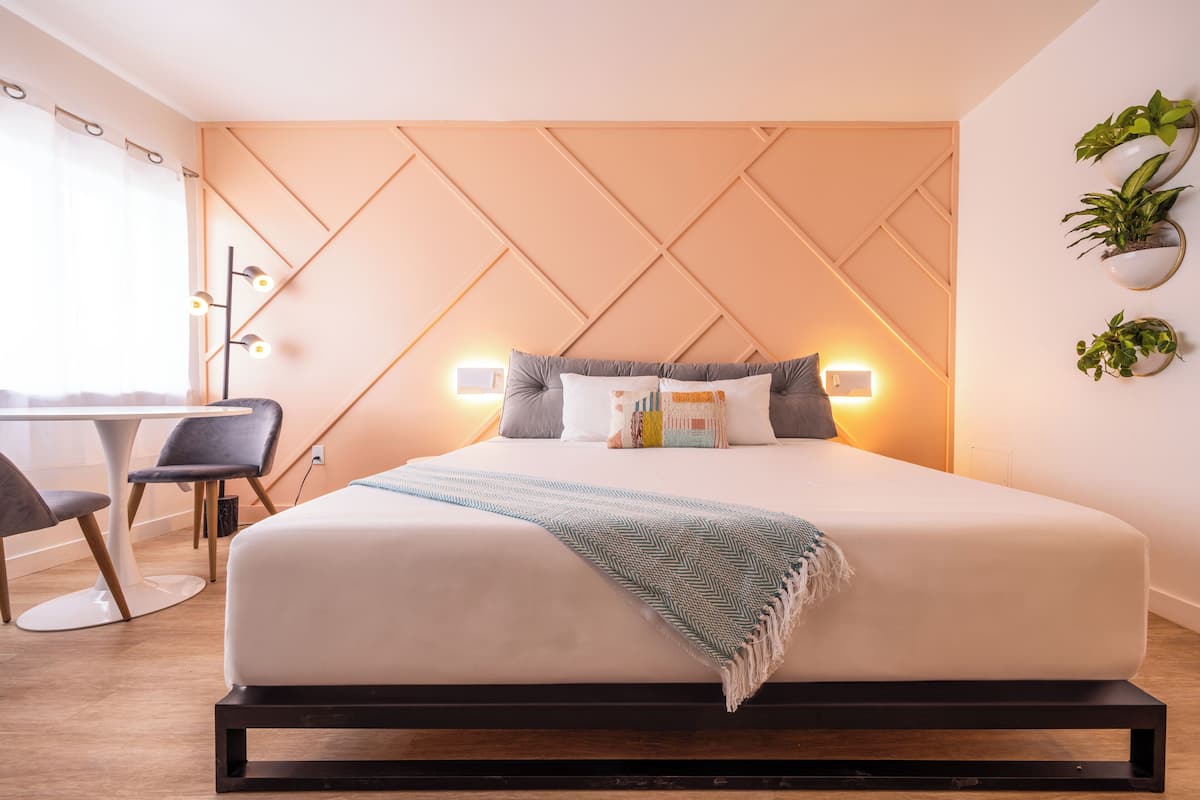 Standard Room, 1 King Bed | Free WiFi