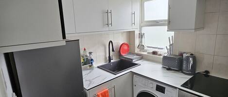 Fridge, microwave, stovetop, electric kettle