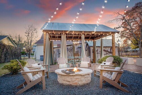Bijou: Camille | Luxury Cottage | Plunge Pool | Full Kitchen | Seasonal Fireplace