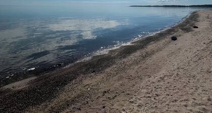 Stunning Lakeview Cottage @Sherkston Shores Resort and Camp ground.