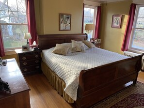 4 chambres, fer et planche à repasser, Wi-Fi, draps fournis