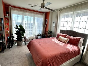 2 bedrooms, desk, iron/ironing board, free WiFi