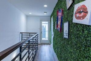 Interior - EaDo Casa Azul (Houston)