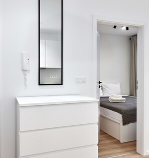 1 chambre, fer et planche à repasser, Wi-Fi, draps fournis