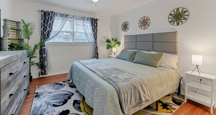 Cozy Pet-Friendly 3BR • Near Norfolk Beaches