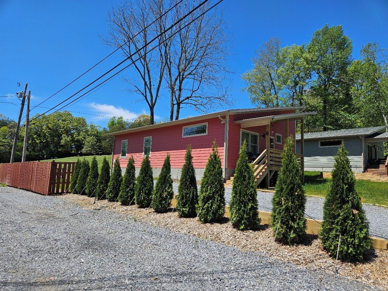 Stylish & Comfortable Home in the Swannanoa Valley