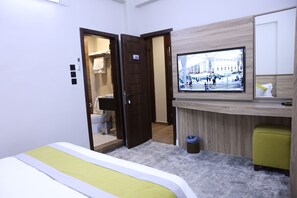 Deluxe Double Room | Iron/ironing board, free WiFi, bed sheets - MADINAH DELUXE (Madinah)