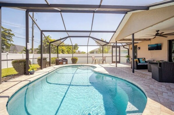 屋外プール、温水プール