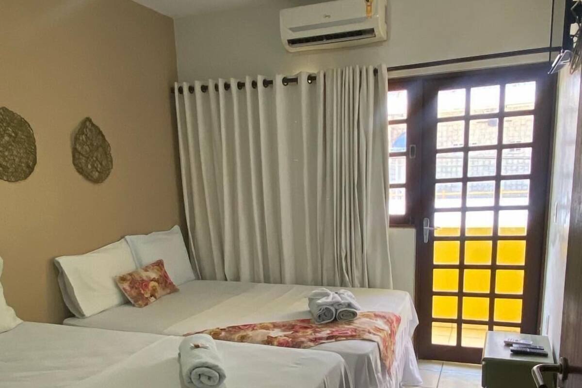 Classic Triple Room, City View
