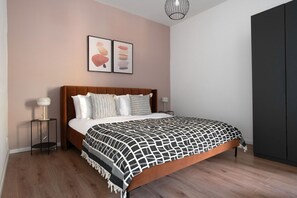 Fer et planche à repasser, Wi-Fi, draps fournis