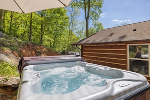 Bain à remous extérieur