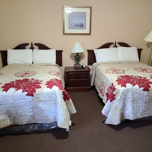 1 bedroom, desk, free WiFi, bed sheets