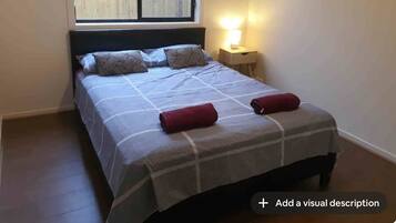 4 bedrooms, iron/ironing board, WiFi, bed sheets