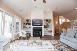 Fernseher, Videospiele, DVD-Player, Videothek