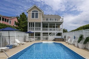 Pool - Southern Comfort in Duck! Oceanside in Duck, 6 bed, 6.1 bath, dog friendly with pool and hot tub! (Duck)