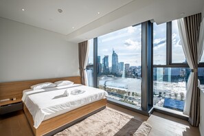 Deluxe Apartment, 3 Bedrooms, Balcony, City View