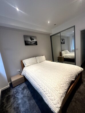 1 quarto, ferros/tábuas de passar roupa, Wi-Fi, roupa de cama