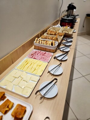 Kaffee und/oder Kaffeemaschine