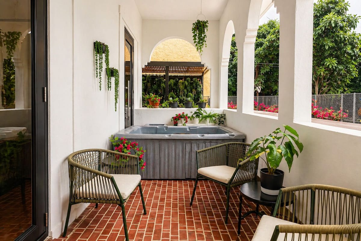 Presidential Room | In-room safe, blackout drapes, iron/ironing board, travel crib