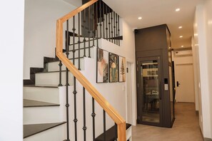 Elevator - Halidao Homestay (Hai Phong)