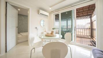 Basic Room, 3 Bedrooms (203) | 1 bedroom, free WiFi