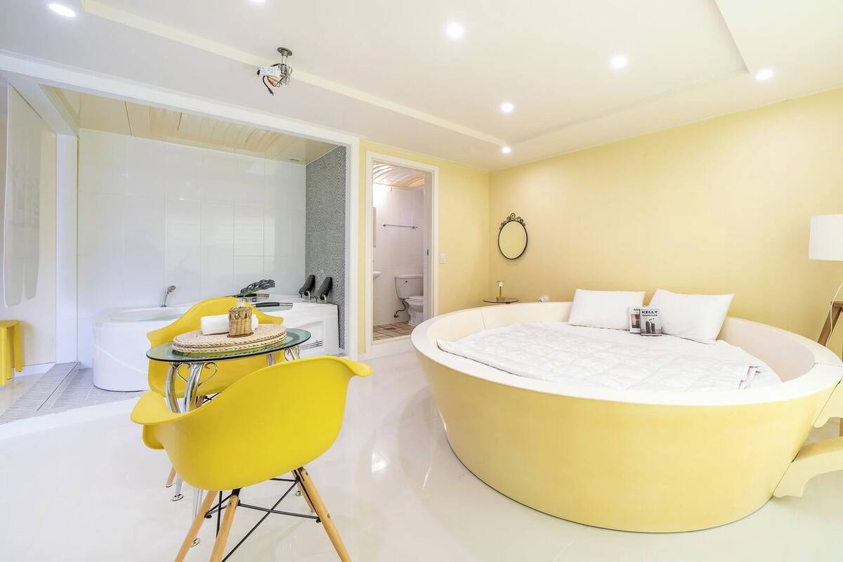 Basic Room, 1 Bedroom (201) | 1 bedroom, free WiFi