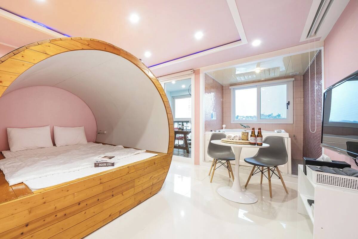 Basic Room, 1 Bedroom (304) | 1 bedroom, free WiFi