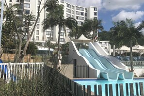 Indoor pool - Studio - Sleeps 3, Swimming Pool & Beachside (uMhlanga)