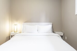 2 bedrooms, desk, free WiFi, bed sheets