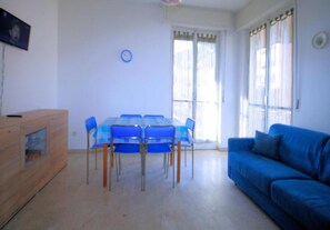 Apartment | 1 bedroom - Vittorio Veneto 9 Int 13 (Borghetto Santo Spirito)