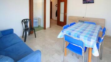 ์ํํธ | 1 ๊ฐ์ ์นจ์ค